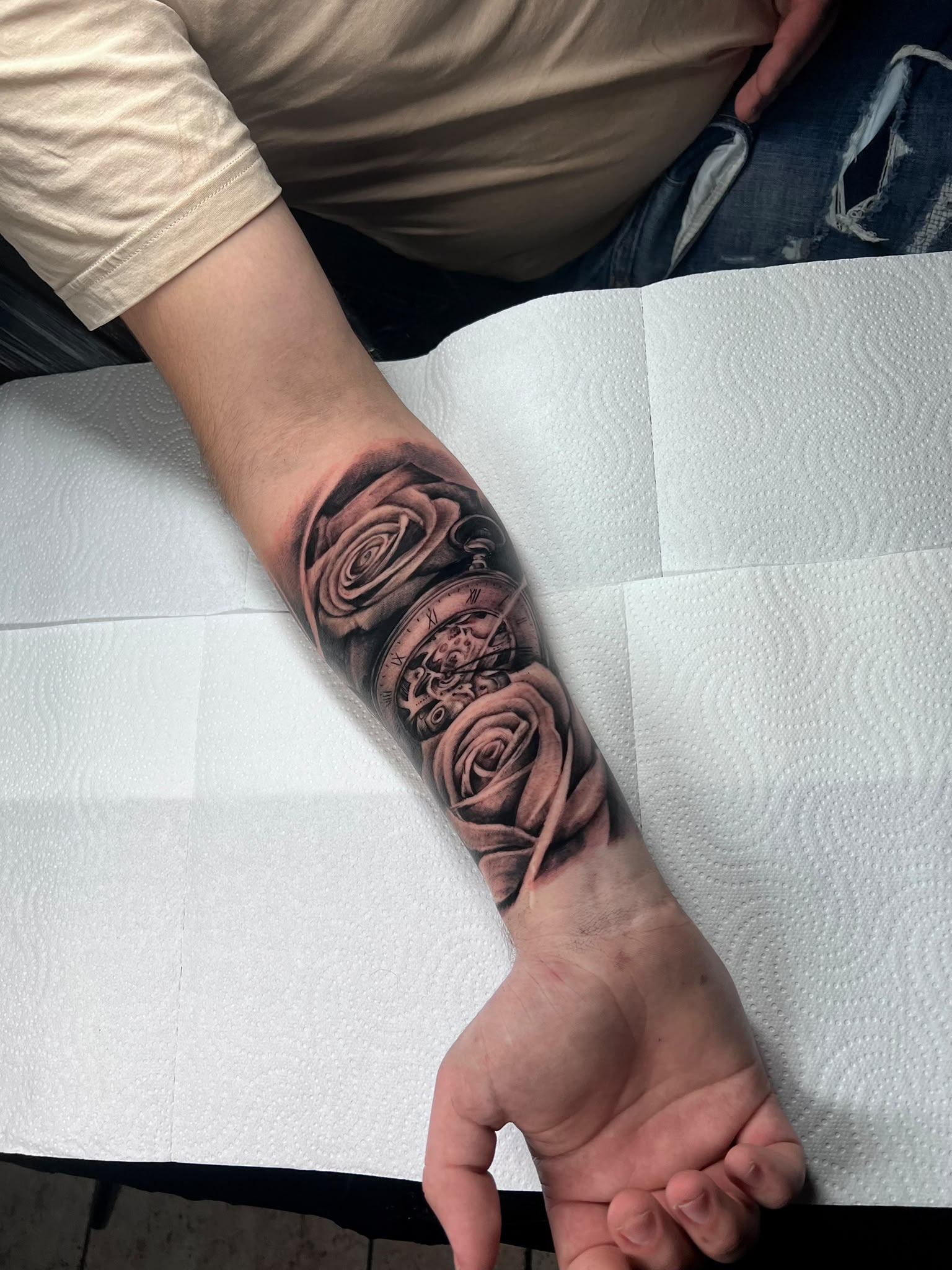 Rosen am Unterarm — Tattoo von Ciprian Grapa